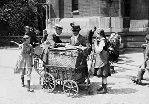 Handcart: Luggage service, 1921
