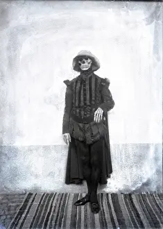 Welttheater: Luis Rainer as Death 1925