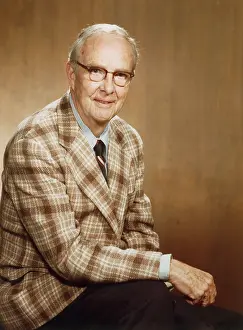 Particles: Luis Walter Alvarez, American Physicist