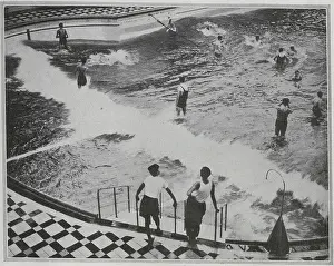 Waterpark: Luna Park Bathers