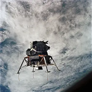 Configuration: lunar module - moon - Apollo 9 - space exploration