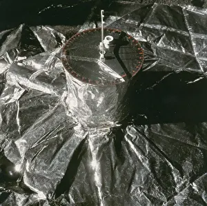 Seismic: Lunar Seismometer