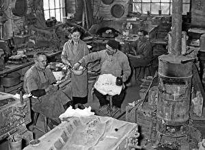 Sandwich: Lunch break in a foundry, 1935
