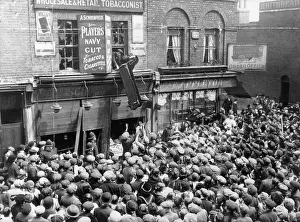 Tobacconist: Lusitania anti-German riots