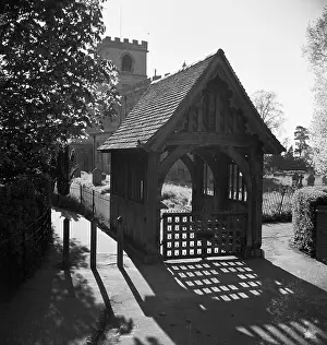 Lych: Lych Gate