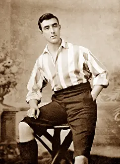 Notts: M T Earp