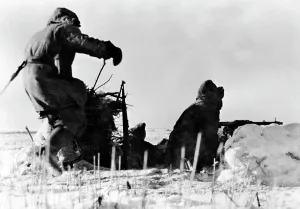Tufts: Machine-gun guards on the Eastern Front, 1943