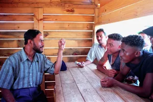 Assayer: Madagascar - Sapphire mining