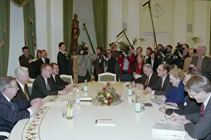Madeleine: Madeleine Albright visits Russia