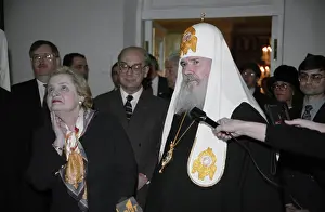 Madeleine: Madeleine Albright visits Russia