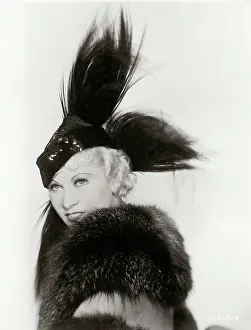 Chapeau: Mae West
