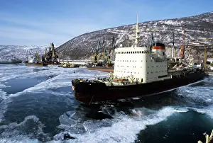Seaport: Magadan trade seaport, 1987