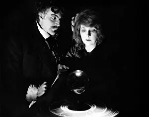 Ov201912: The magician's apprentice