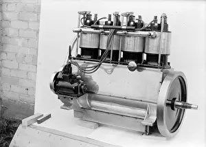 Magneto: Magneto side of the Wright four-cylinder motor used in 1911