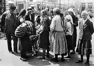 Engagement: Maid market in Sofia, 1930s