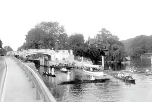 Boulters: Maidenhead, Boulters Lock and Bridge 1913