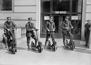 Mailmen: mailmen - post office - transport - occupations