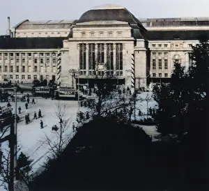 Nivea: Main facade of Leipzig Station, Germany