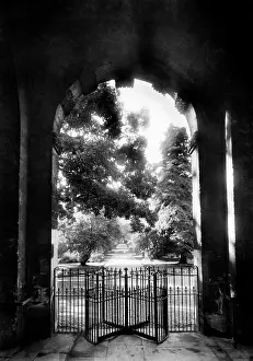 Danvers: Main gate, Botanic Garden, Oxford