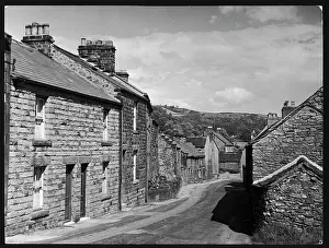 Eyam: MAIN STREET OF EYAM