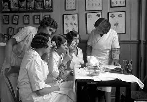 Therapist: Make-Up School