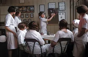 Therapist: Make-Up School