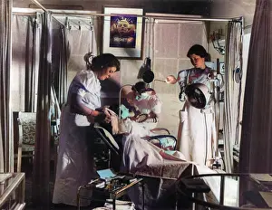 Pampered: MAKEOVER SALON 1930S