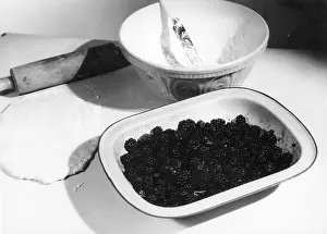 Brambles: MAKING A BLACKBERRY PIE