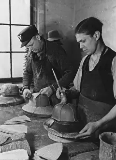 Glues: Making pith helmets for the German Afrika Korps - WWII
