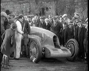 Bluebird: Malcolm Campbell Preparing his Car Bluebird