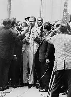 Separatists: Malcolm X being interviewed by reporters ?