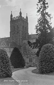 Hedges: Malvern Priory