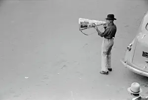 Billings: Man - Barker - Megaphone - Communication