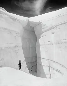 Selkirk: Man - Ice - Grotto - Glacier - Canada