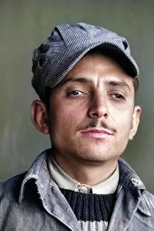 Harlingen: Man - migrant workers - agricultural workers - social issues