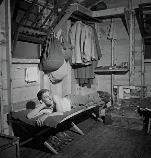 Greenville: Man - Military - WWII - Cot