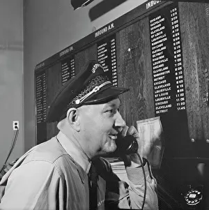 Dispatcher: man - occupations - dispatcher - World War II