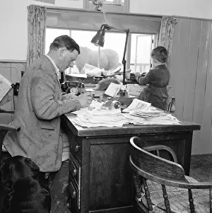 Munden: Man In An Office
