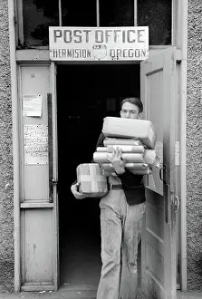 Usps: man - packages - mail - post office