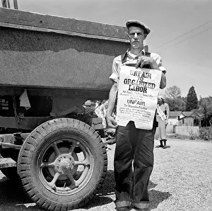 Zinc: Man- protests - labour strike