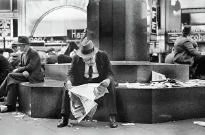 Vachon: Man - Reading - Newspaper - Cincinnati