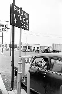 Leffler: man - telephone - convenience - car