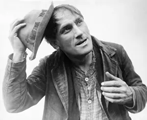 Politeness: Man tipping his hat