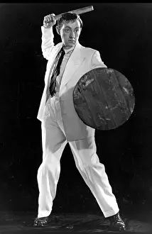 Studio Canal (str For Rgr Images): THE MAN IN THE WHITE SUIT