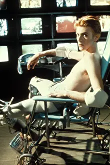 Bare Chest: The Man Who Fell To Earth (1976)