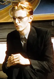 Bowie: The Man Who Fell To Earth