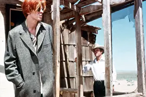 Bowie: THE MAN WHO FELL TO EARTH