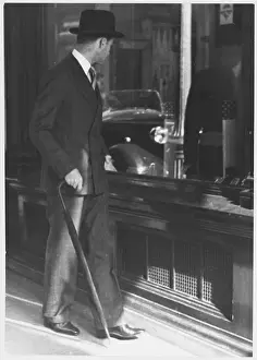 Curzon: MAN WINDOW SHOPPING