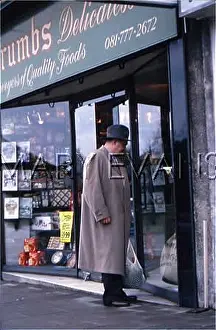 Delicatessen: MAN WINDOW SHOPPING