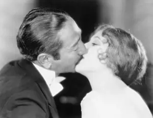 Affections: Man and woman kissing each other